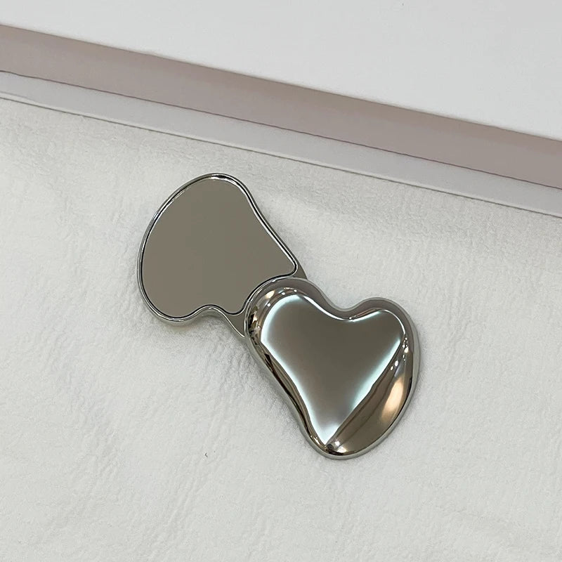 Heart Shape Rotating Mirror – Portable Cosmetic Vanity Tool for Students