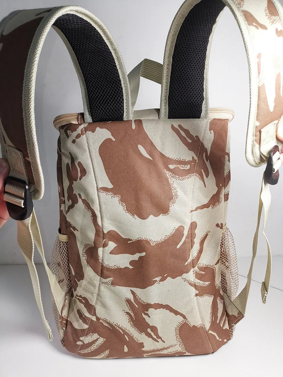 Insulated Cooler Backpack – 20L Leakproof Bag for Picnic Camping and Travel