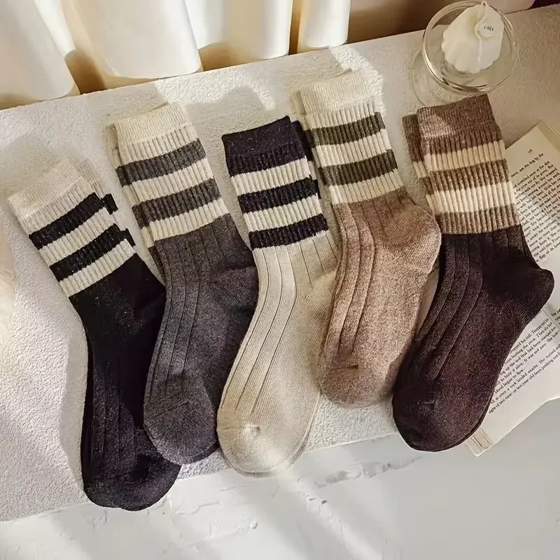 Ruffled Mid-Tube Socks – Breathable Cotton Casual Wear for Women