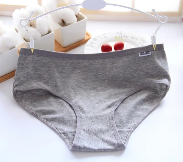 Cotton Briefs – Breathable Plus Size Underwear for Women Daily Comfort