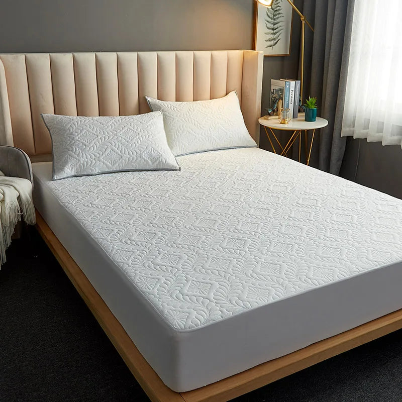 Quilted Waterproof Mattress Protector – Fitted Sheet for Bedding Protection
