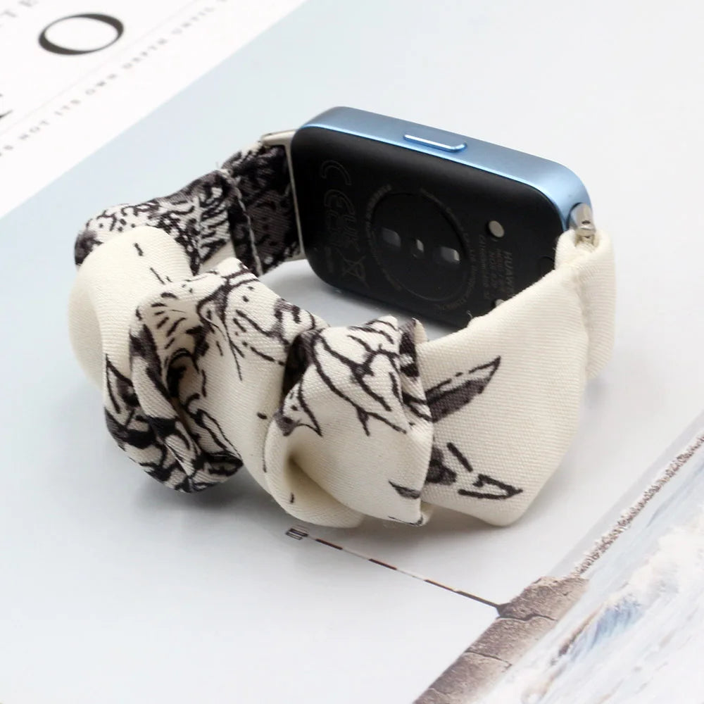 Printed Fabric Scrunchie Band – Soft Nylon Strap for Huawei Band 7 Women