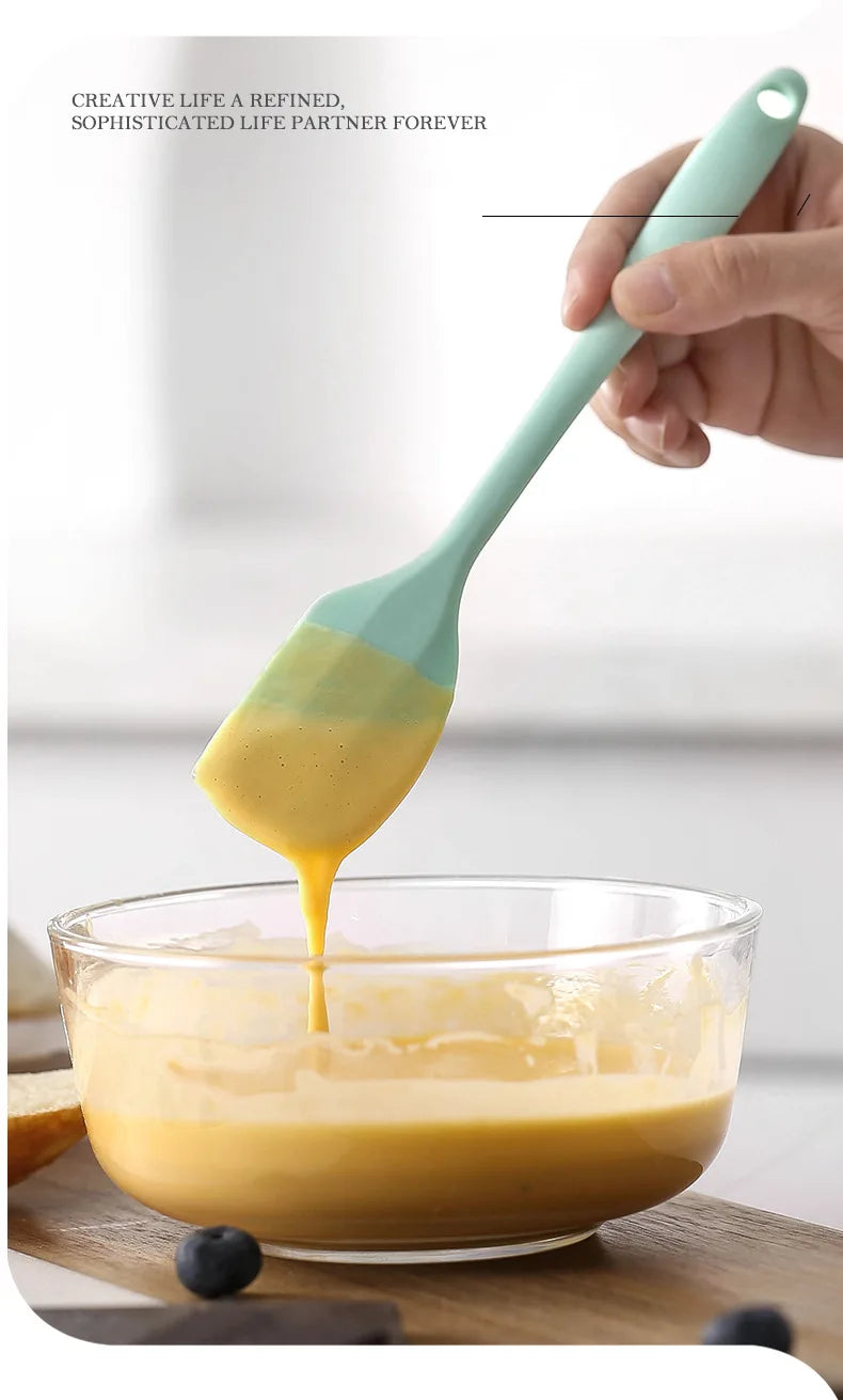 Heat-Resistant Silicone Spatula – Non-Stick Kitchen Tool for Cooking and Baking