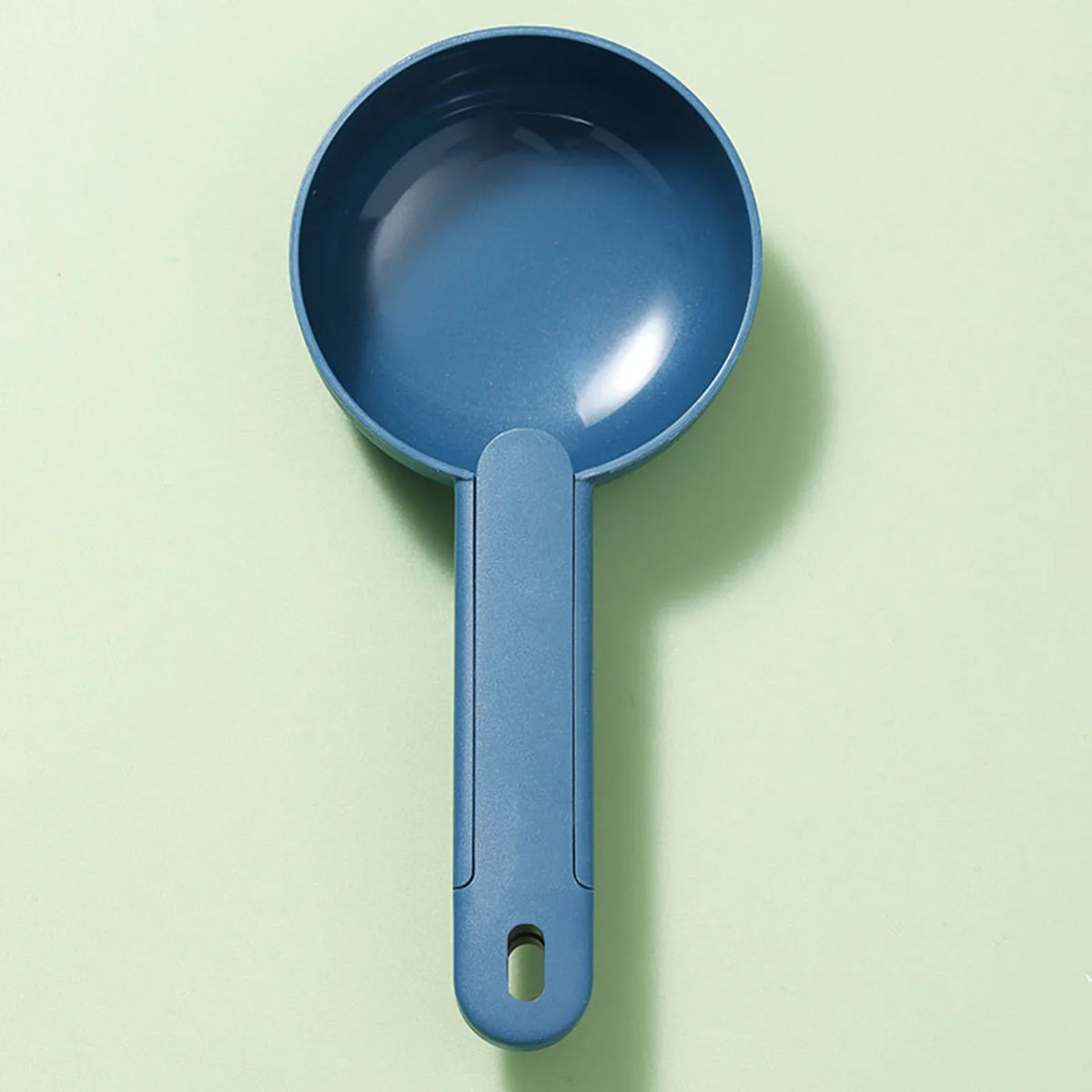 Pet Food Scooping Shovel – Ergonomic Measuring Spoon for Dog and Cat Feeding