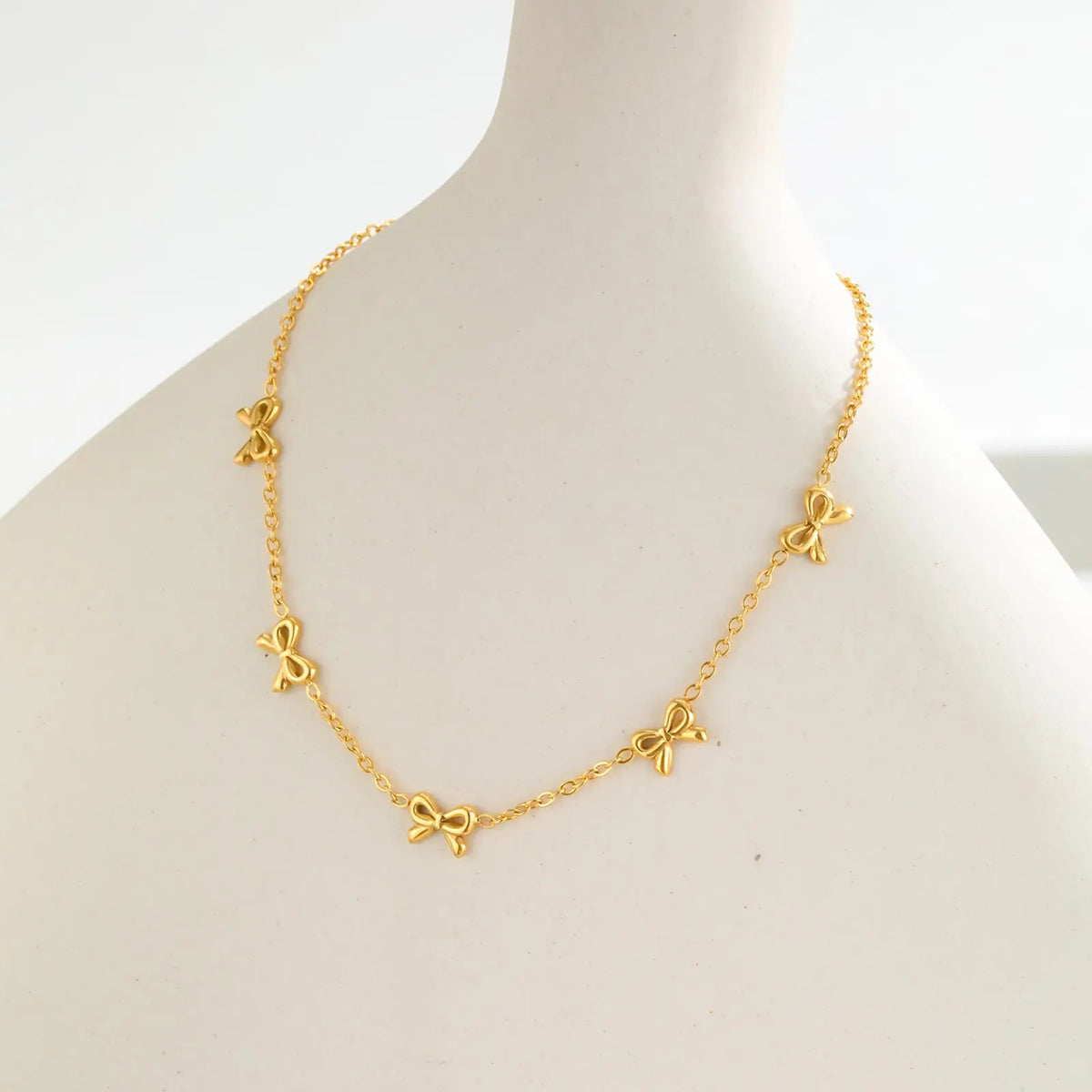 Gold Stainless Steel Bowknot Bracelet – Chic Jewelry Gift for Women