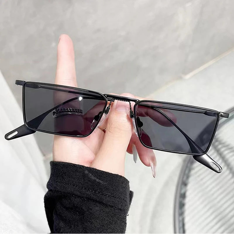 Vintage Square Metal Sunglasses – UV400 Retro Eyewear for Men and Women