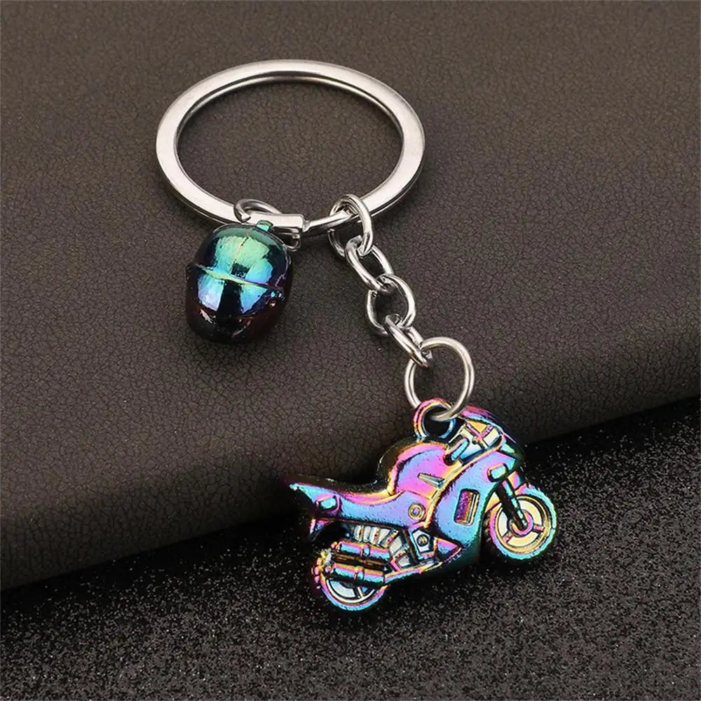 Metal Motorcycle Helmet Keychain – Creative Biker Accessory for Backpack