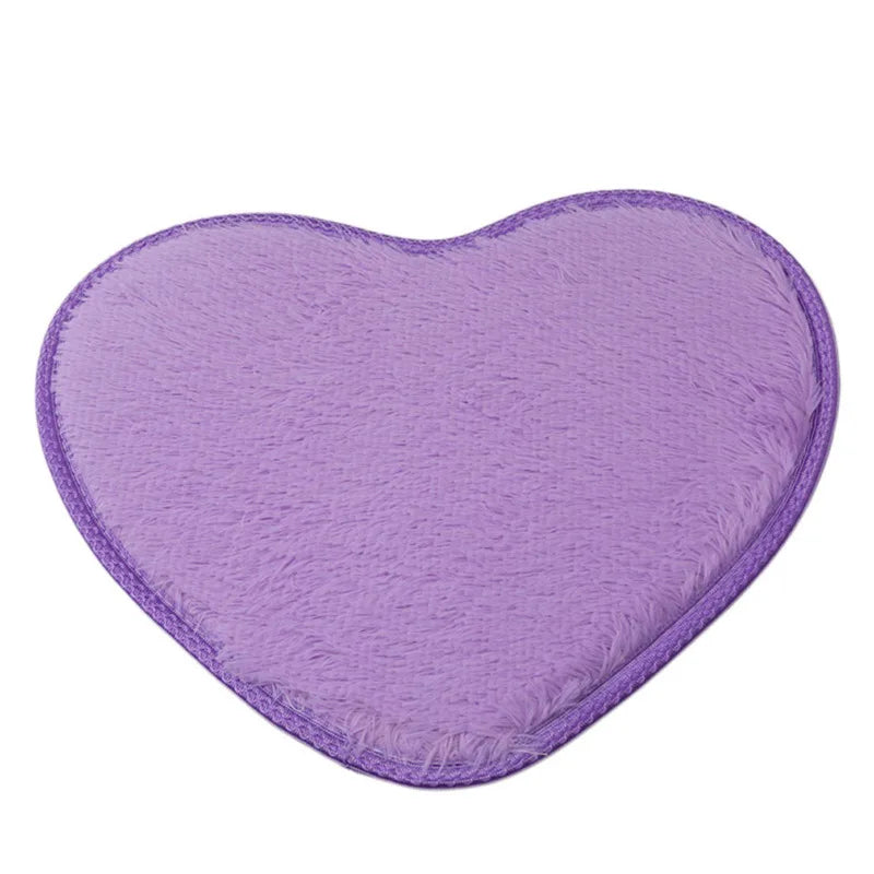 Heart Shaped Plush Carpet – Thickened Bedroom Rug for Home Decor