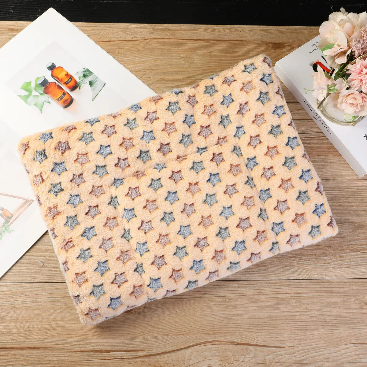 Flannel Pet Bed – Thickened Sleeping Mat for Small and Large Dogs and Cats