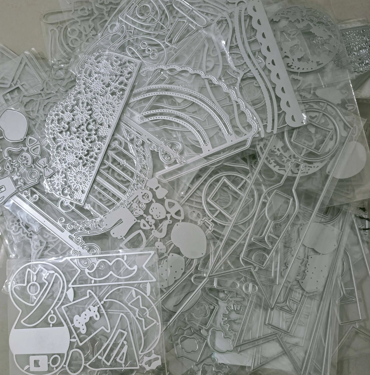 Mystery Metal Cutting Die Set – Embossing Stencils for Scrapbooking Crafts
