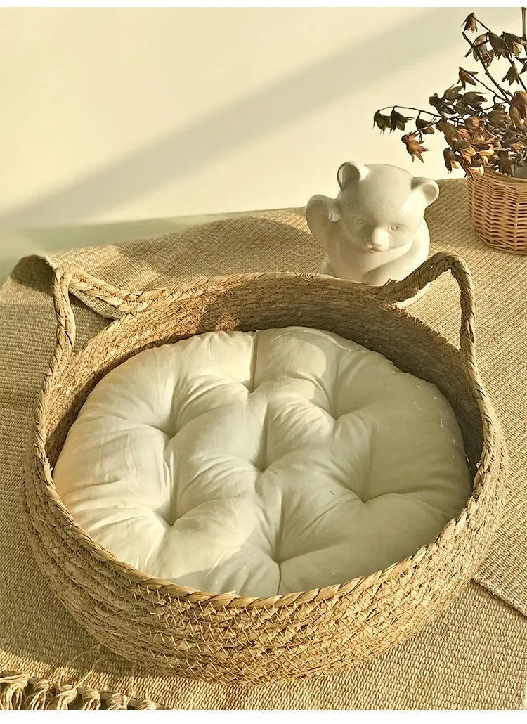 Handmade Woven Vine Cat Bed – Washable Seasonal Pet Nest for Winter Comfort