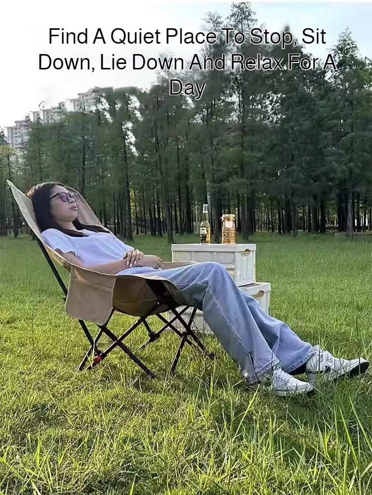 Portable Folding Camping Chair – Reclining Outdoor Seat with Leg Support